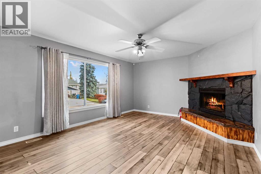 Property photograph 4 for MLS A2352515