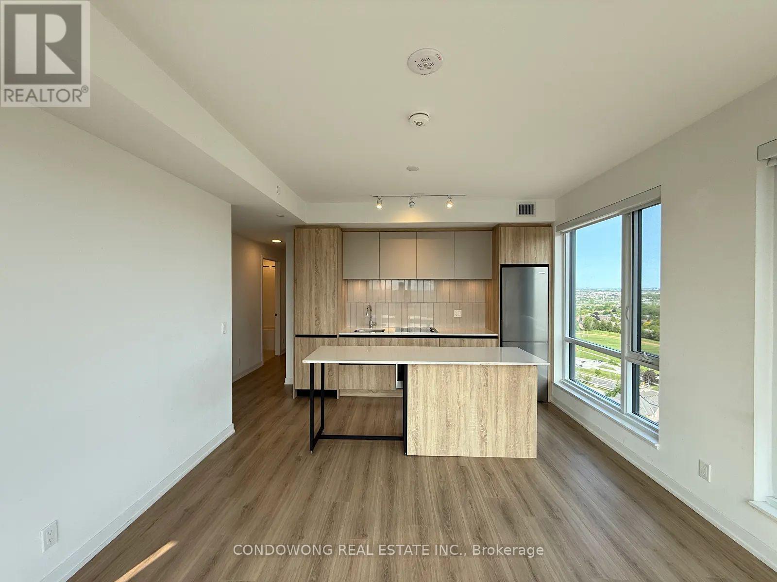 2104 - 7950 BATHURST STREET, Vaughan (Beverley Glen) — photo 2