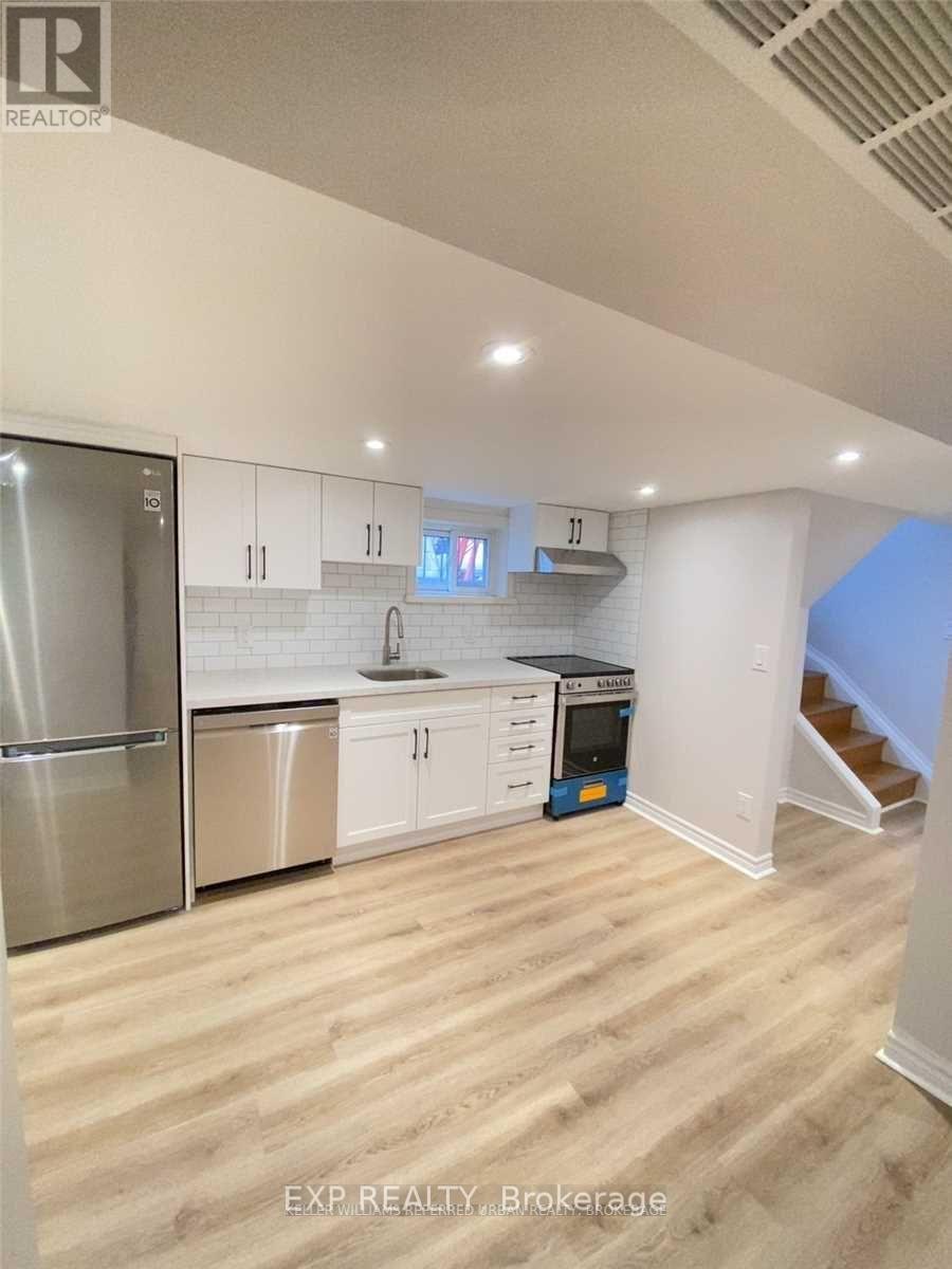 LOWER - 27 SNIDER AVENUE, Toronto (Briar Hill-Belgravia) — photo 2