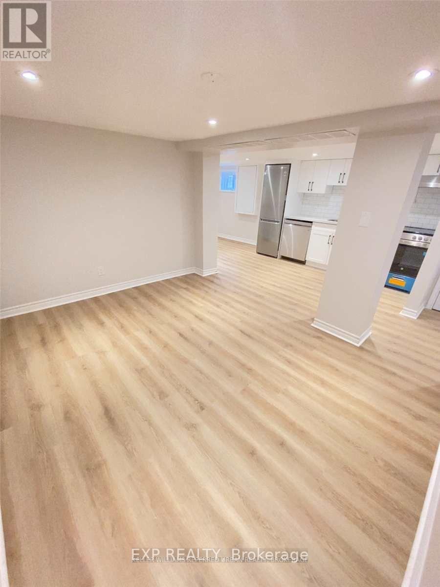 LOWER - 27 SNIDER AVENUE, Toronto (Briar Hill-Belgravia) — photo 8