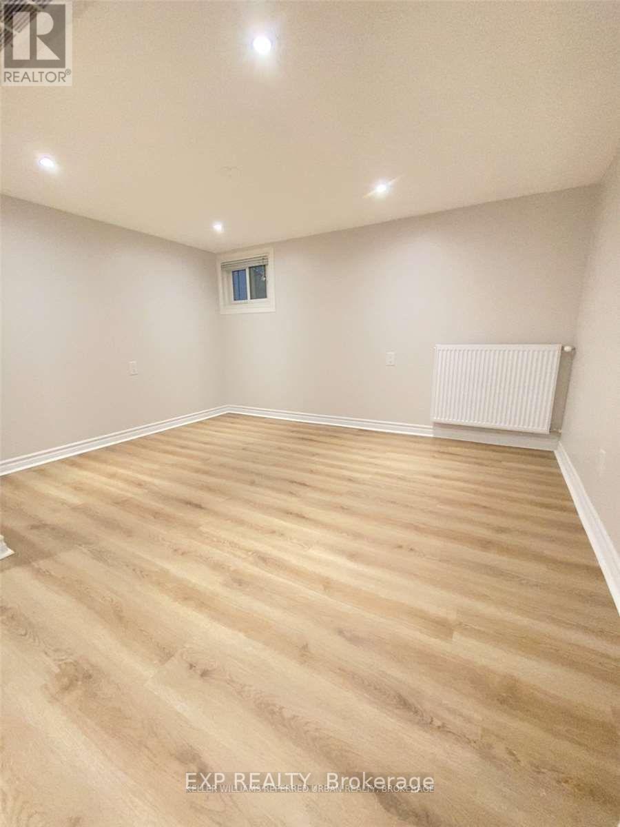 LOWER - 27 SNIDER AVENUE, Toronto (Briar Hill-Belgravia) — photo 9