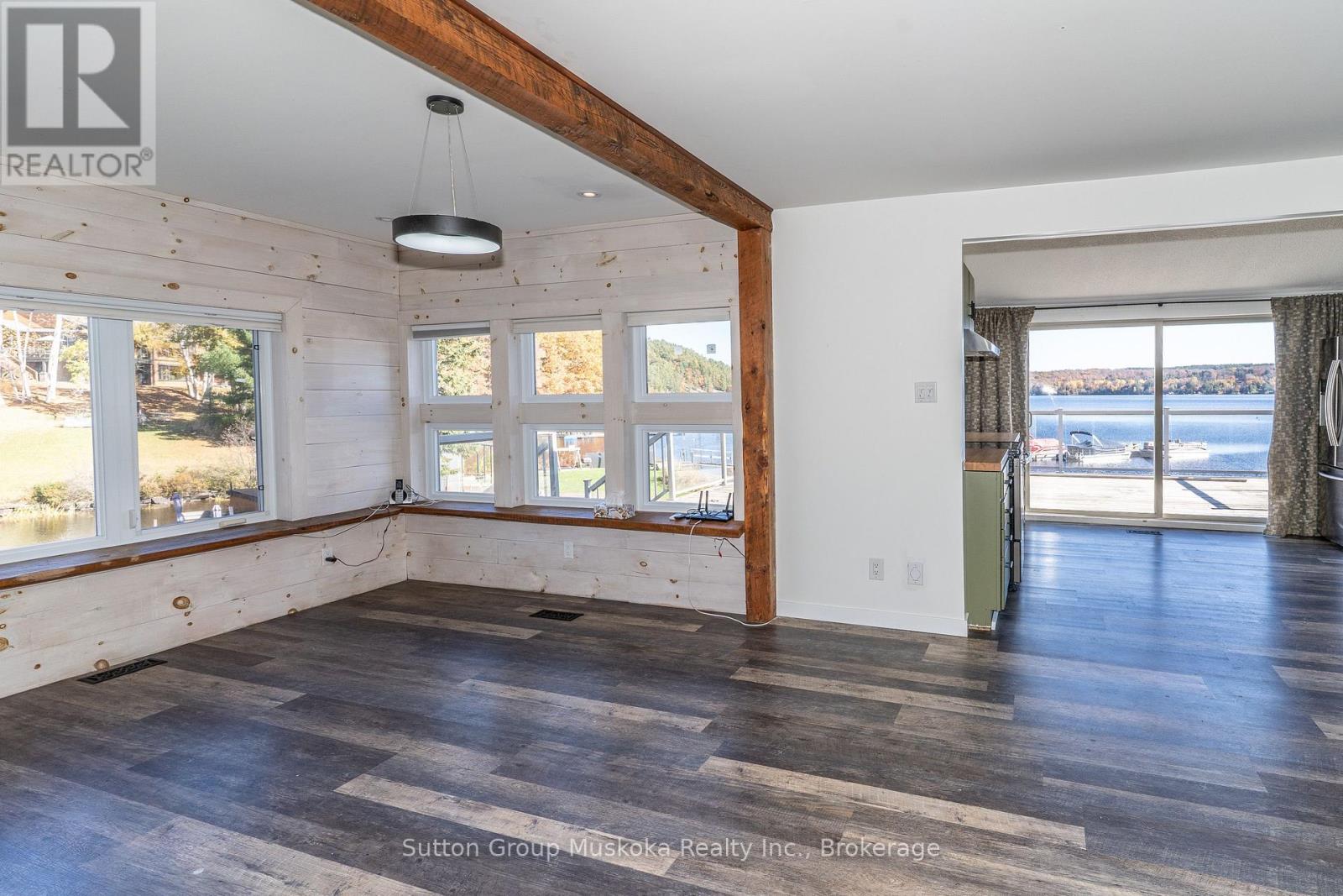 105 FITZGERALD DRIVE - 21