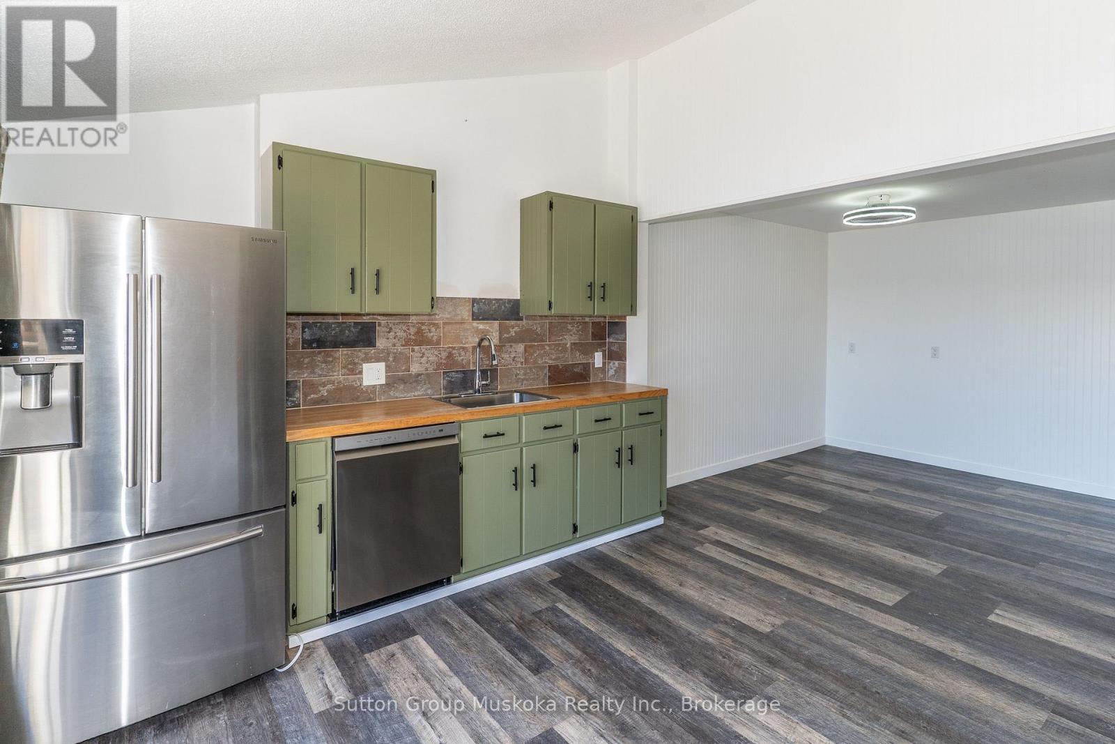 105 FITZGERALD DRIVE - 27