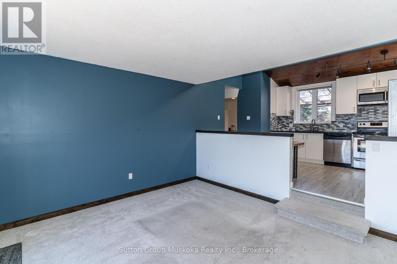105 FITZGERALD DRIVE - 30