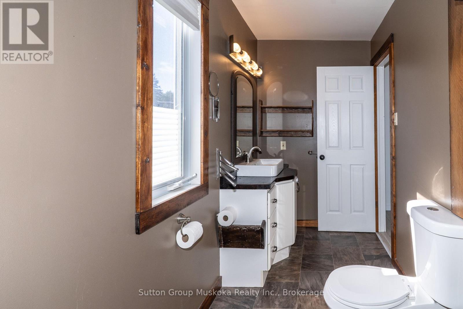 105 FITZGERALD DRIVE - 39