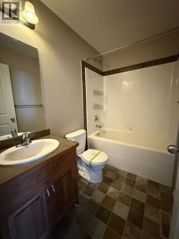 5, 71 Rodeo Way, Whitecourt — photo 10