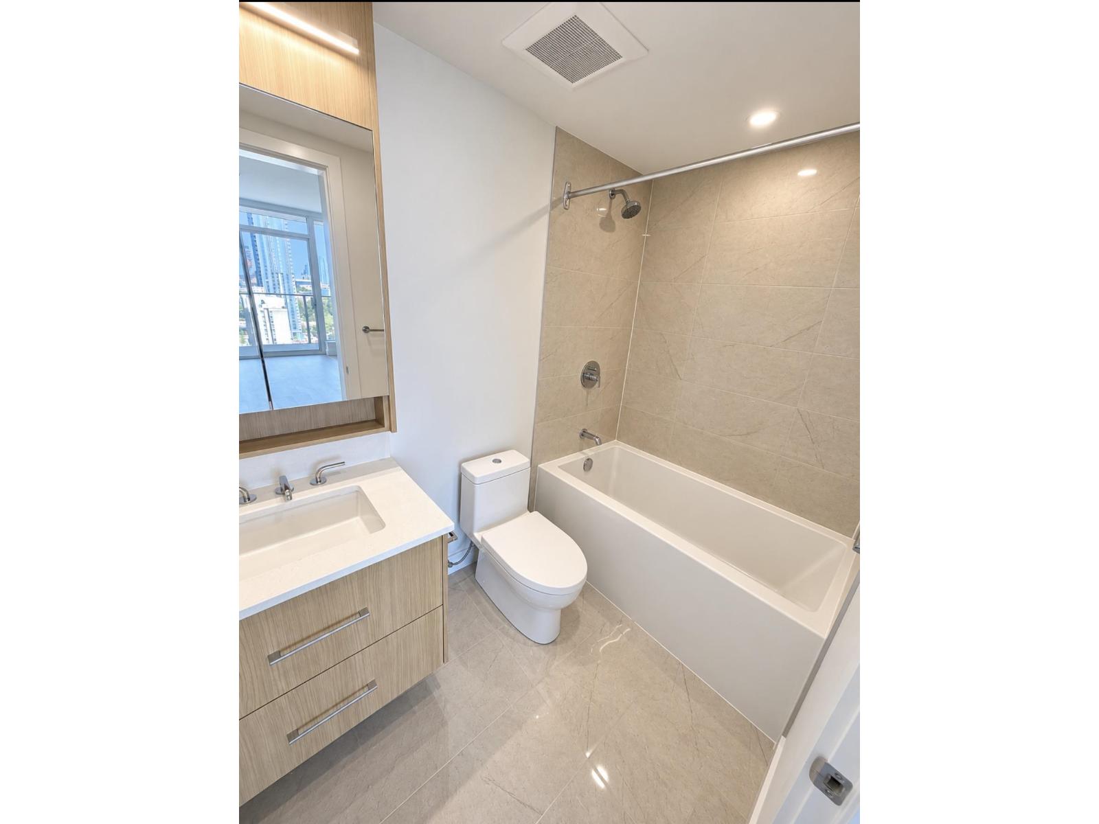 2506 9675 King George Boulevard, Surrey — photo 6