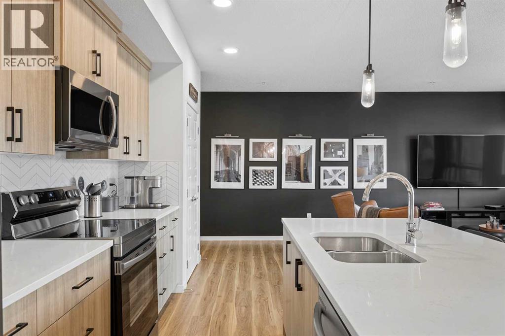 1303, 42 Cranbrook Gardens SE, photo 14 of 43