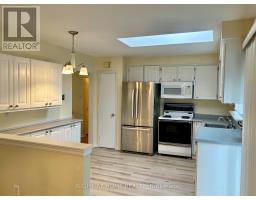 Bedroom 3 - 94 Southdale Drive, Markham, ON L3P1K2 Photo 6