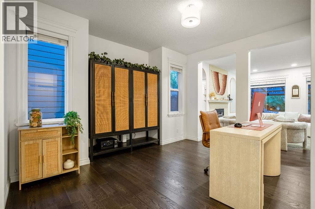 211 Auburn Sound Circle SE, photo 5 of 46