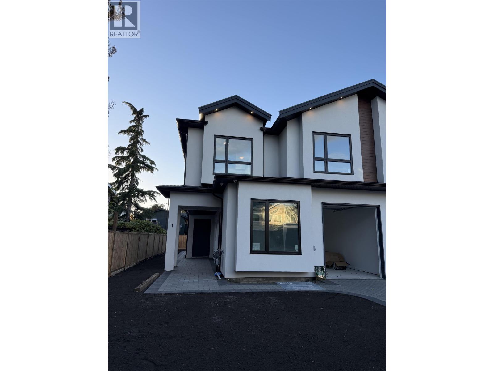#1-10111 GOWER Street, Richmond