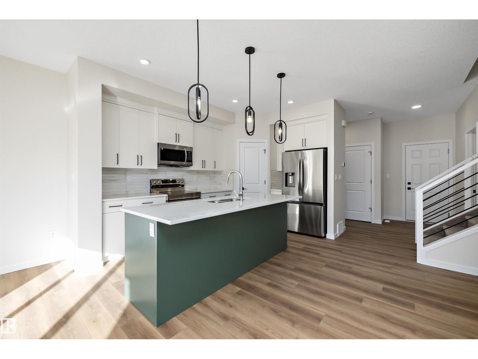 5308 Hawthorn Close SW, Edmonton — photo 9