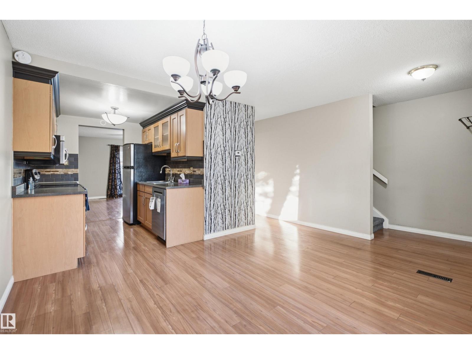 7J Garden Grove NW, photo 10 of 33