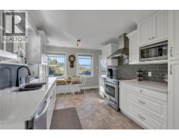 1005 West Bench Drive, Penticton, BC V2A8Y4 Photo 18