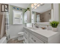 1005 West Bench Drive, Penticton, BC V2A8Y4 Photo 37