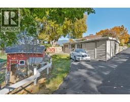 Laundry room - 1005 West Bench Drive, Penticton, BC V2A8Y4 Photo 13