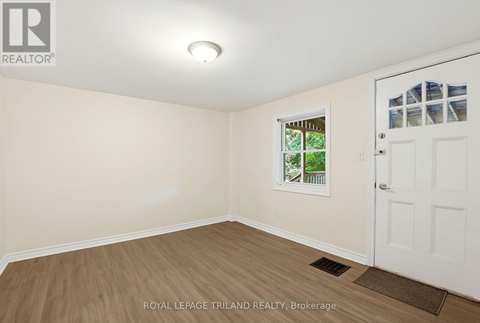 585 BOLER ROAD, London South (South K) — photo 6