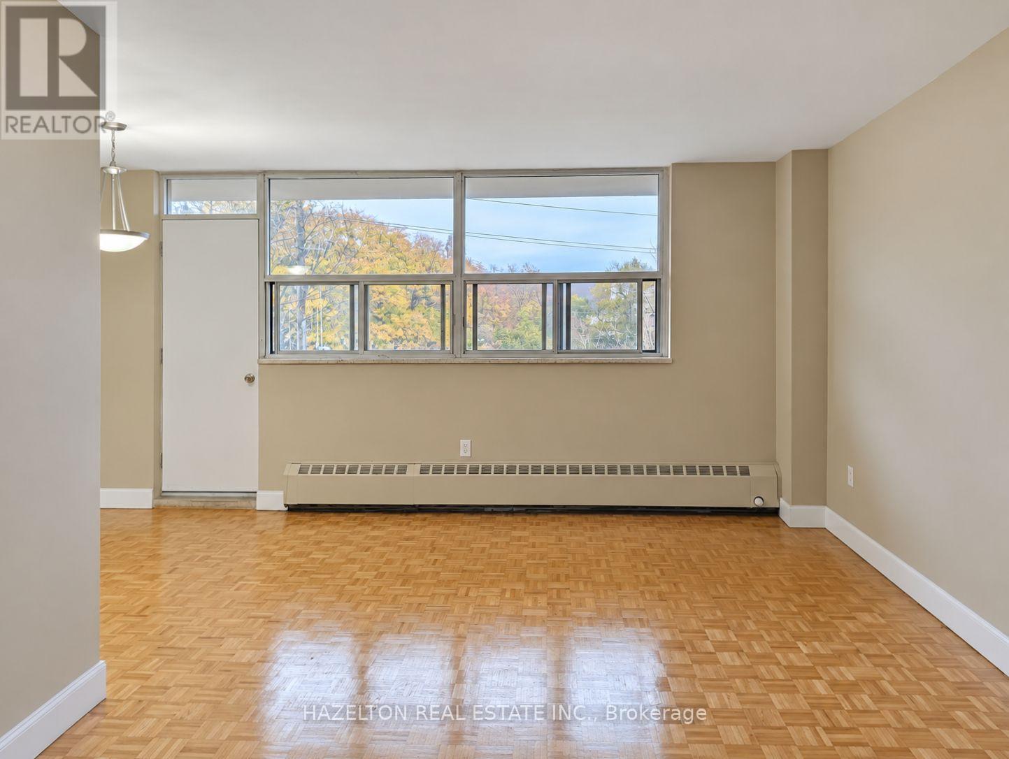 405 - 1780 VICTORIA PARK AVENUE, Toronto (Victoria Village) — photo 2