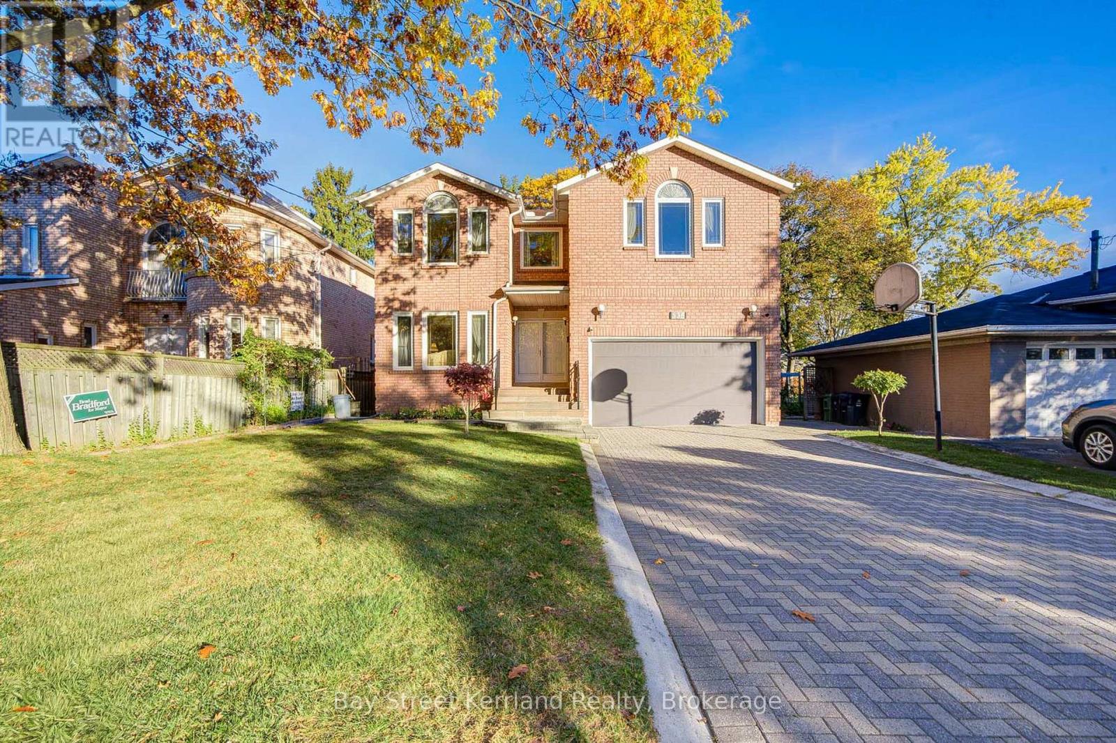 136 NIPIGON AVENUE, Toronto (Newtonbrook East)
