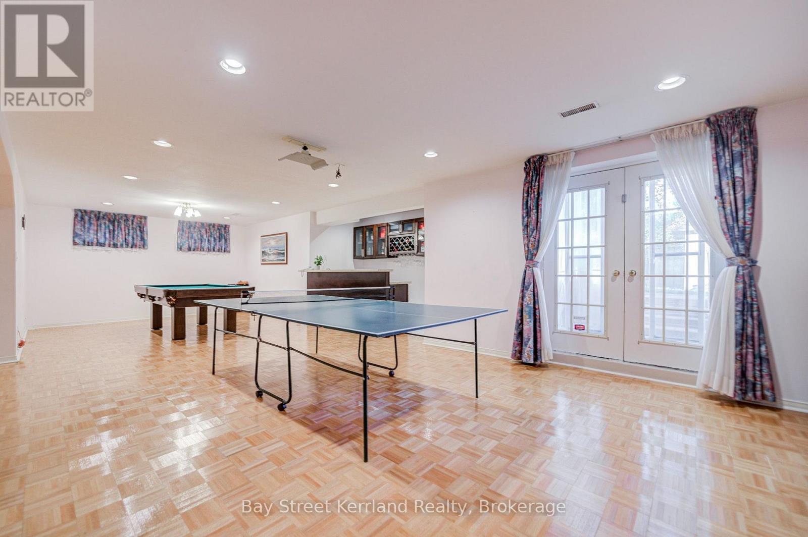 136 NIPIGON AVENUE - 45