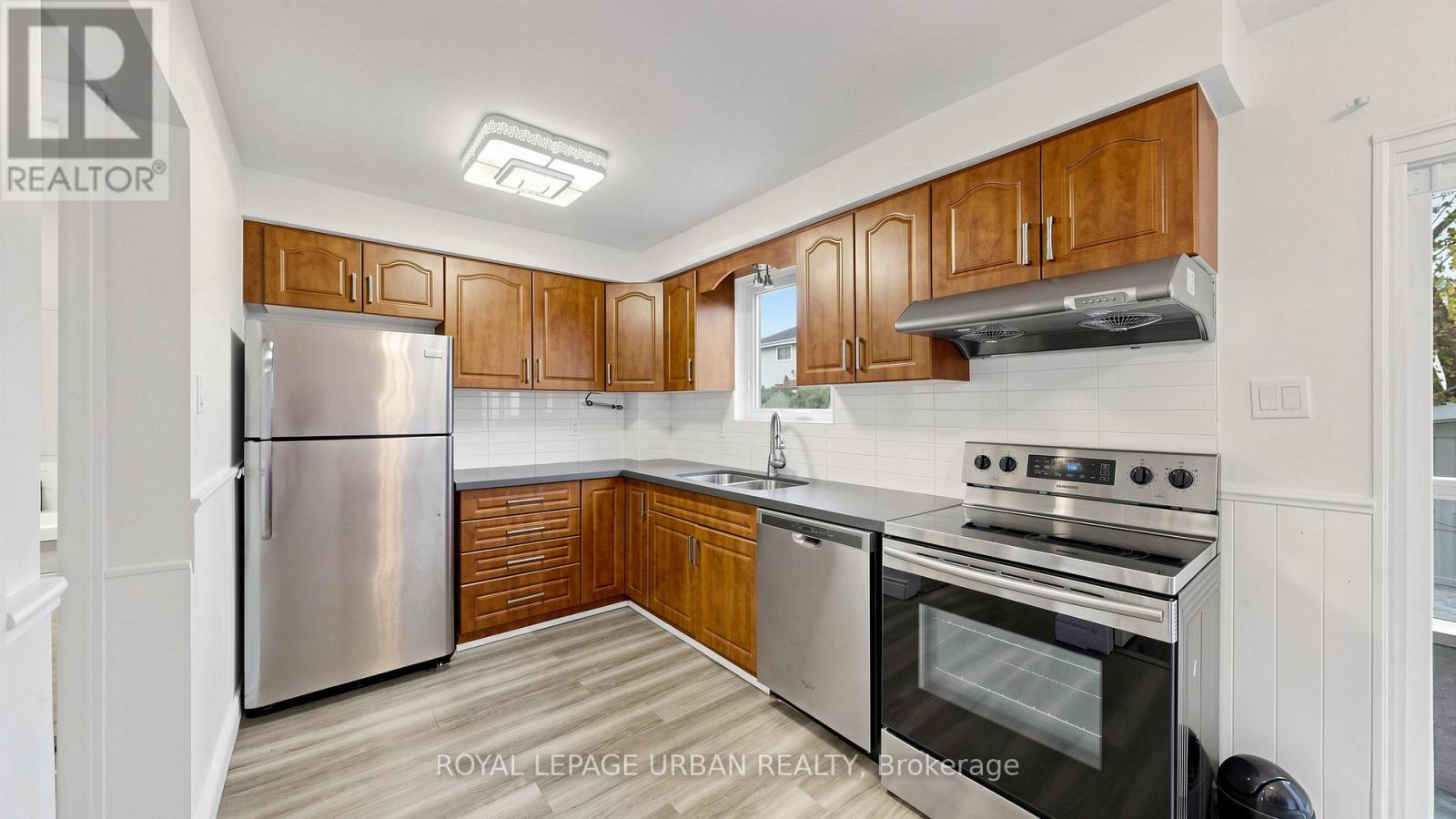 411 FLEETWOOD DRIVE, Oshawa (Eastdale) — photo 7