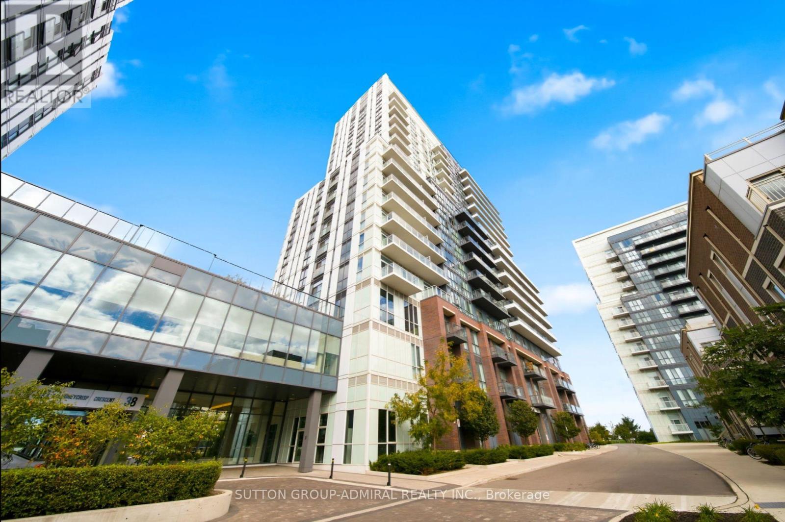 2010 - 38 HONEYCRISP CRESCENT, Vaughan (Vaughan Corporate Centre)