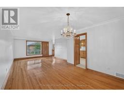 3697 Broomhill Crescent, Mississauga, ON L4Y3N5 Photo 11