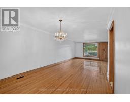 3697 Broomhill Crescent, Mississauga, ON L4Y3N5 Photo 12