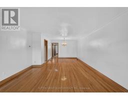 3697 Broomhill Crescent, Mississauga, ON L4Y3N5 Photo 9