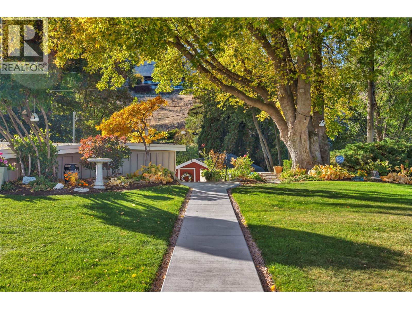 1005 West Bench Drive, Penticton