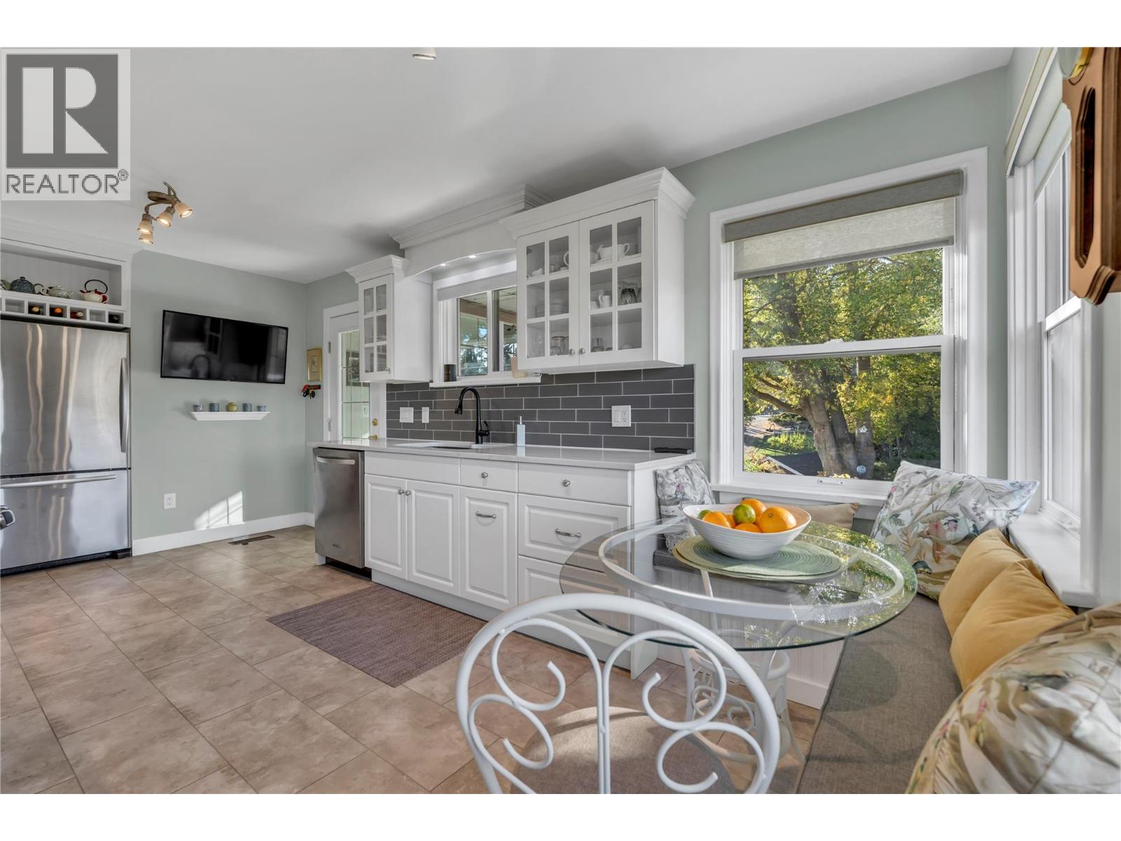 1005 West Bench Drive, Penticton