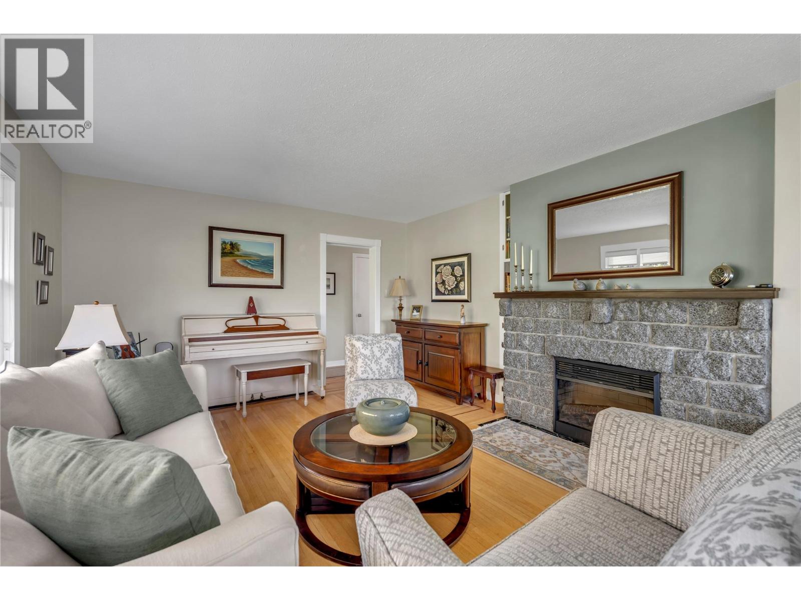 1005 West Bench Drive, Penticton