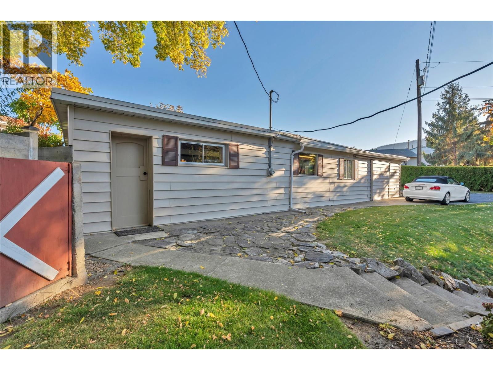 1005 West Bench Drive, Penticton