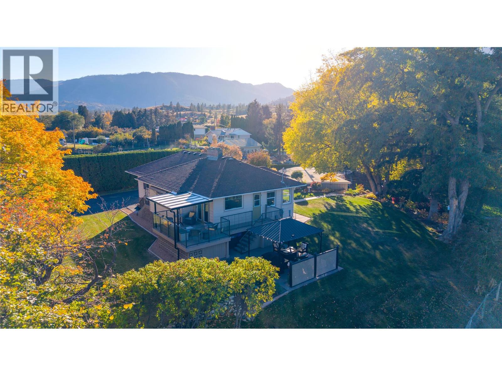1005 West Bench Drive, Penticton