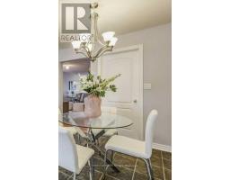 Family room - 693 Macbeth Heights, Mississauga, ON L5W1E6 Photo 8