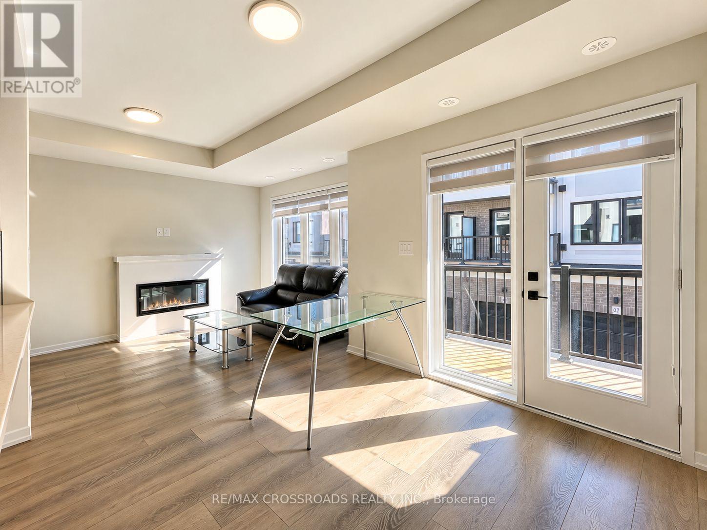 106 MATAWIN LANE, Richmond Hill (Headford Business Park) — photo 6