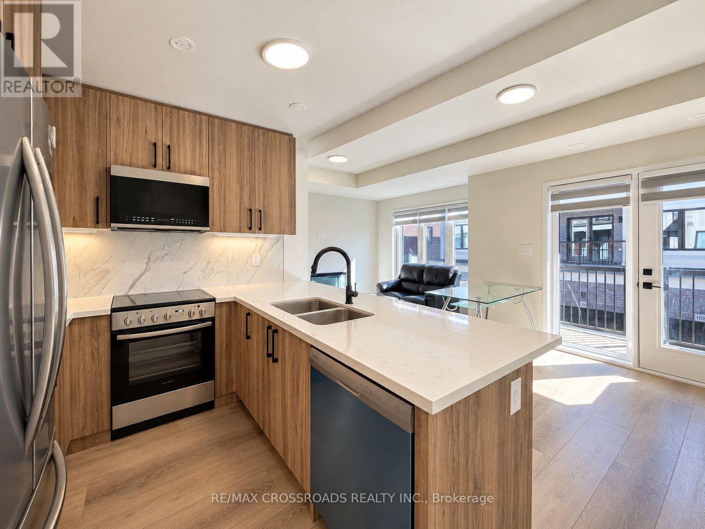 106 MATAWIN LANE, Richmond Hill (Headford Business Park) — photo 9