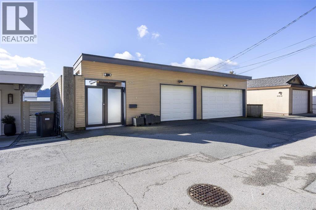 936 Alderside Road, Port Moody — photo 40