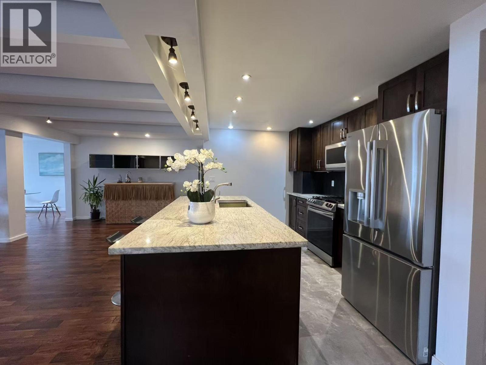 936 Alderside Road, Port Moody — photo 11