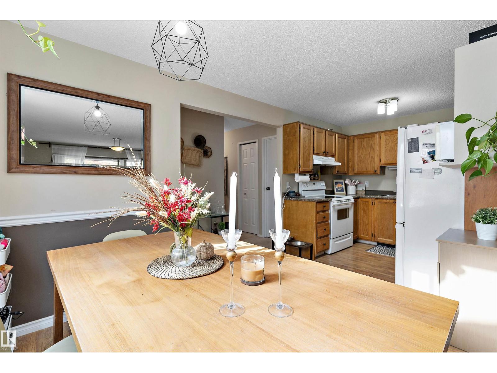 5406 55 ST, photo 11 of 38