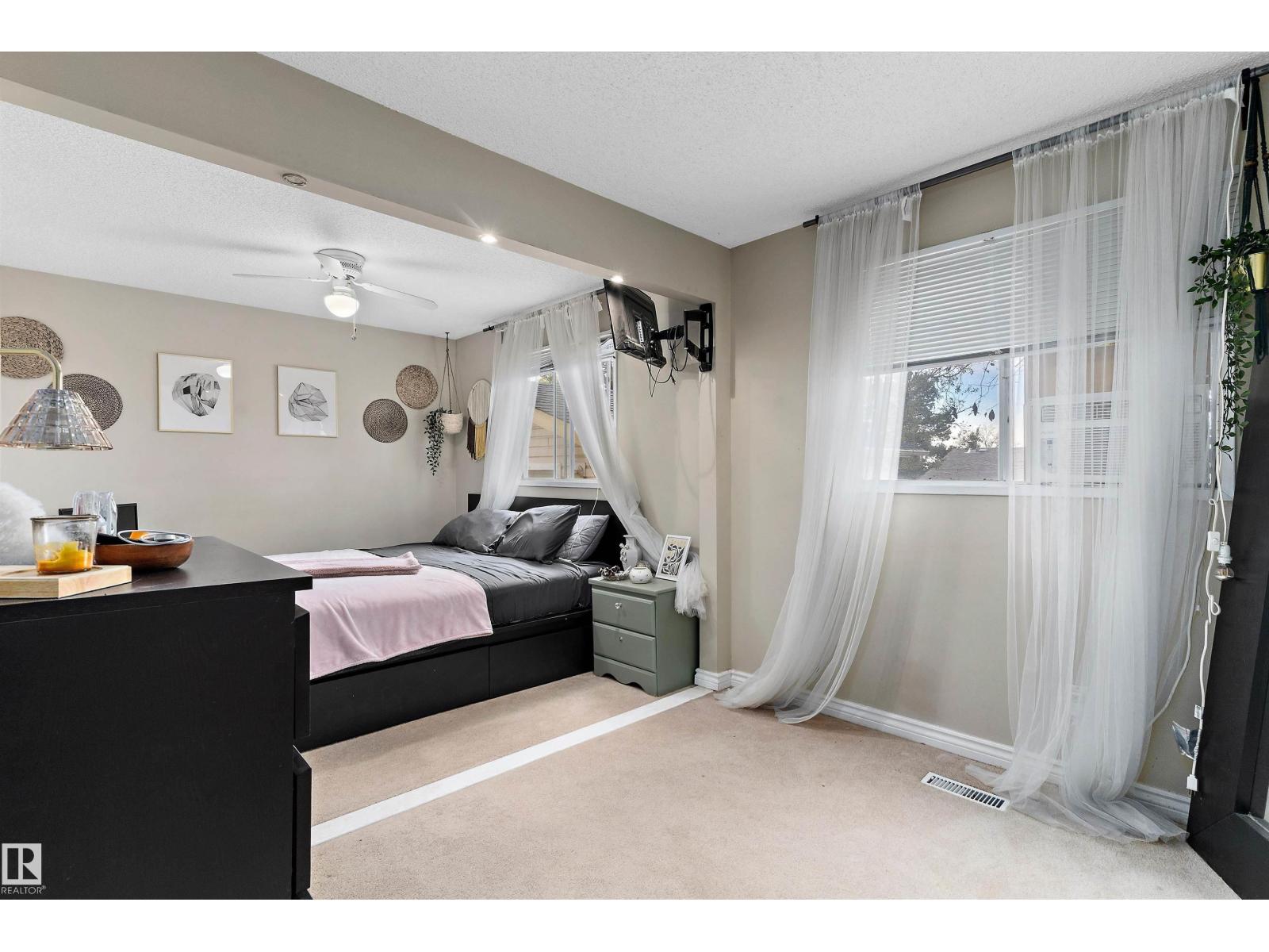 5406 55 ST, photo 18 of 38