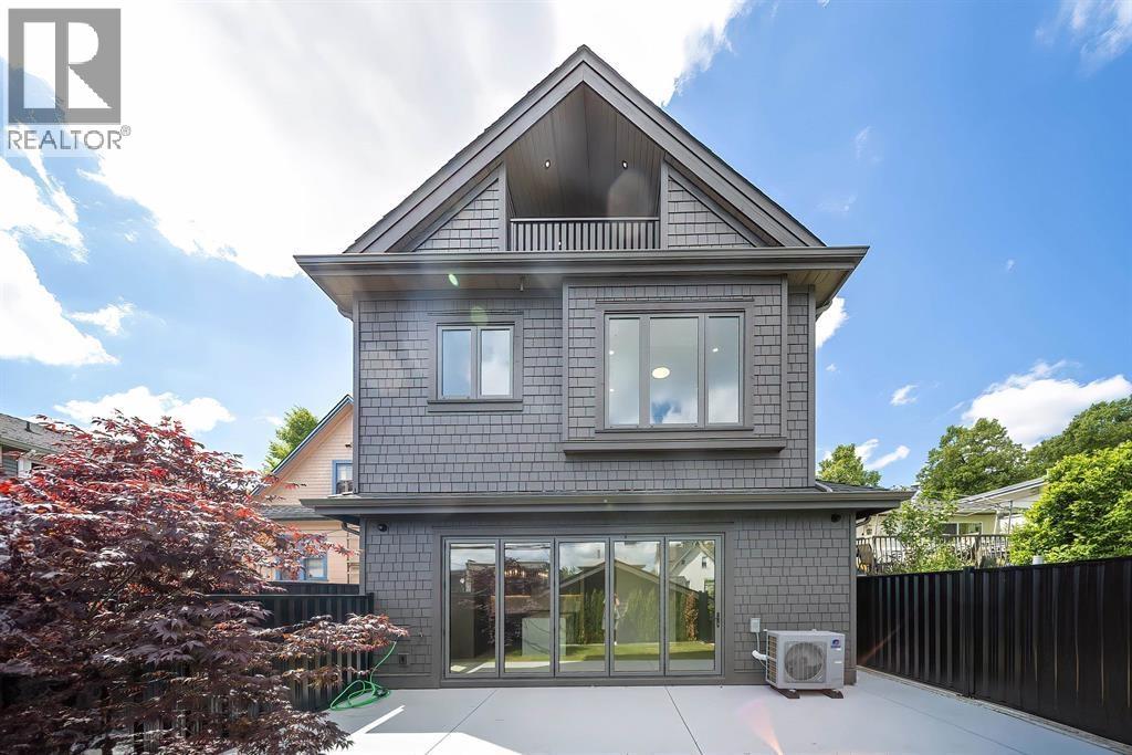 2 847 E 10th Avenue, Vancouver — photo 17