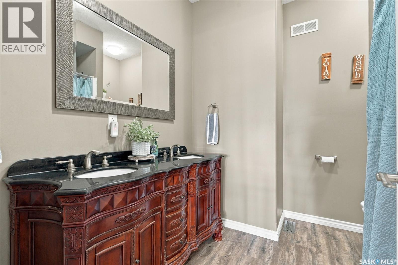 224 Carriage DRIVE, Rudy Rm No. 284 — photo 15