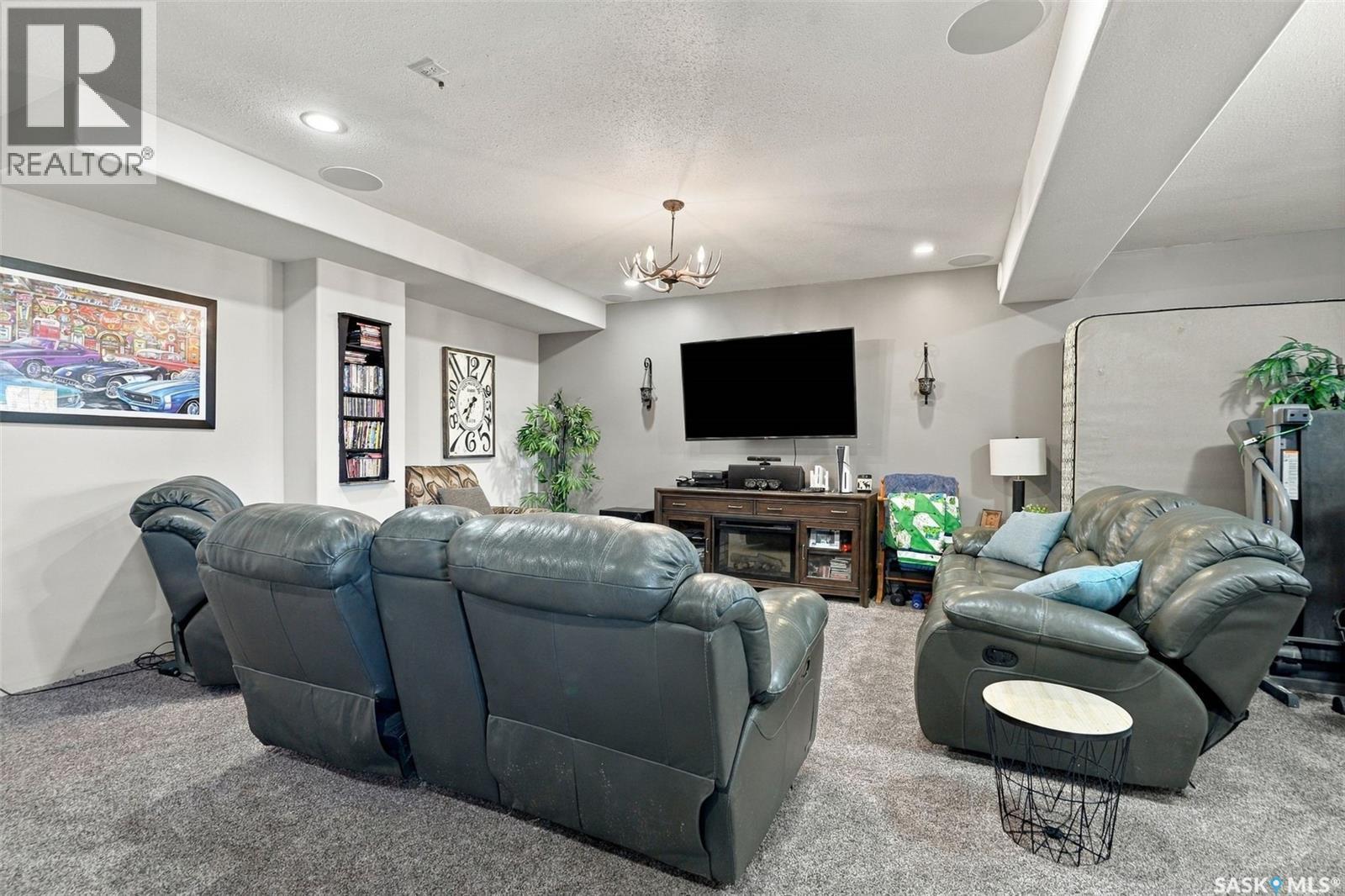 224 Carriage DRIVE, Rudy Rm No. 284 — photo 32
