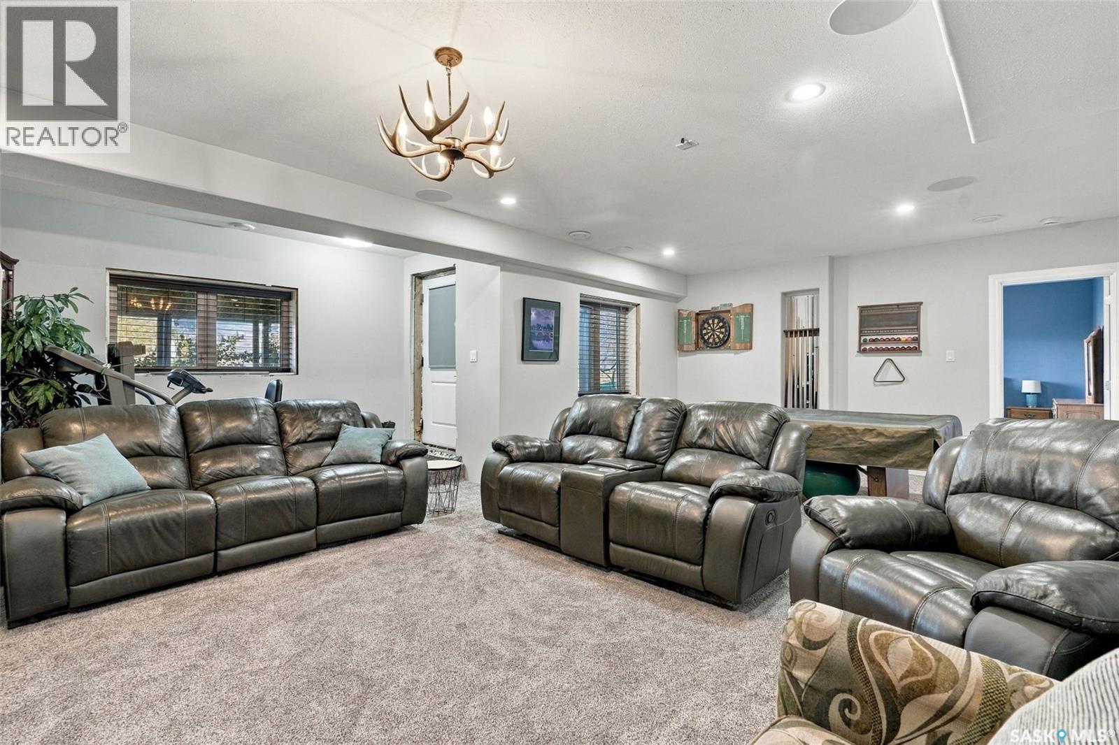 224 Carriage DRIVE, Rudy Rm No. 284 — photo 33