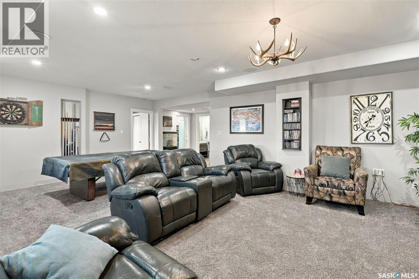 224 Carriage DRIVE, Rudy Rm No. 284 — photo 34