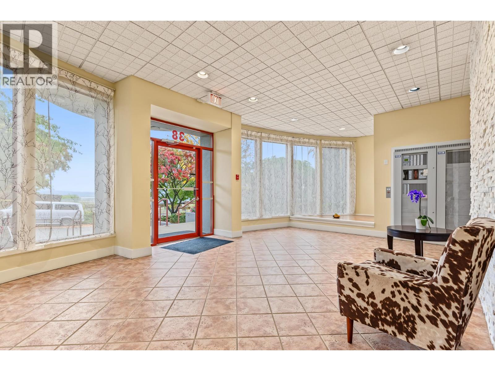 1200 38 Leopold Place, New Westminster — photo 4