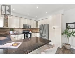 Eating area - 966 Hinterland Court, Oshawa, ON L1K2M6 Photo 15