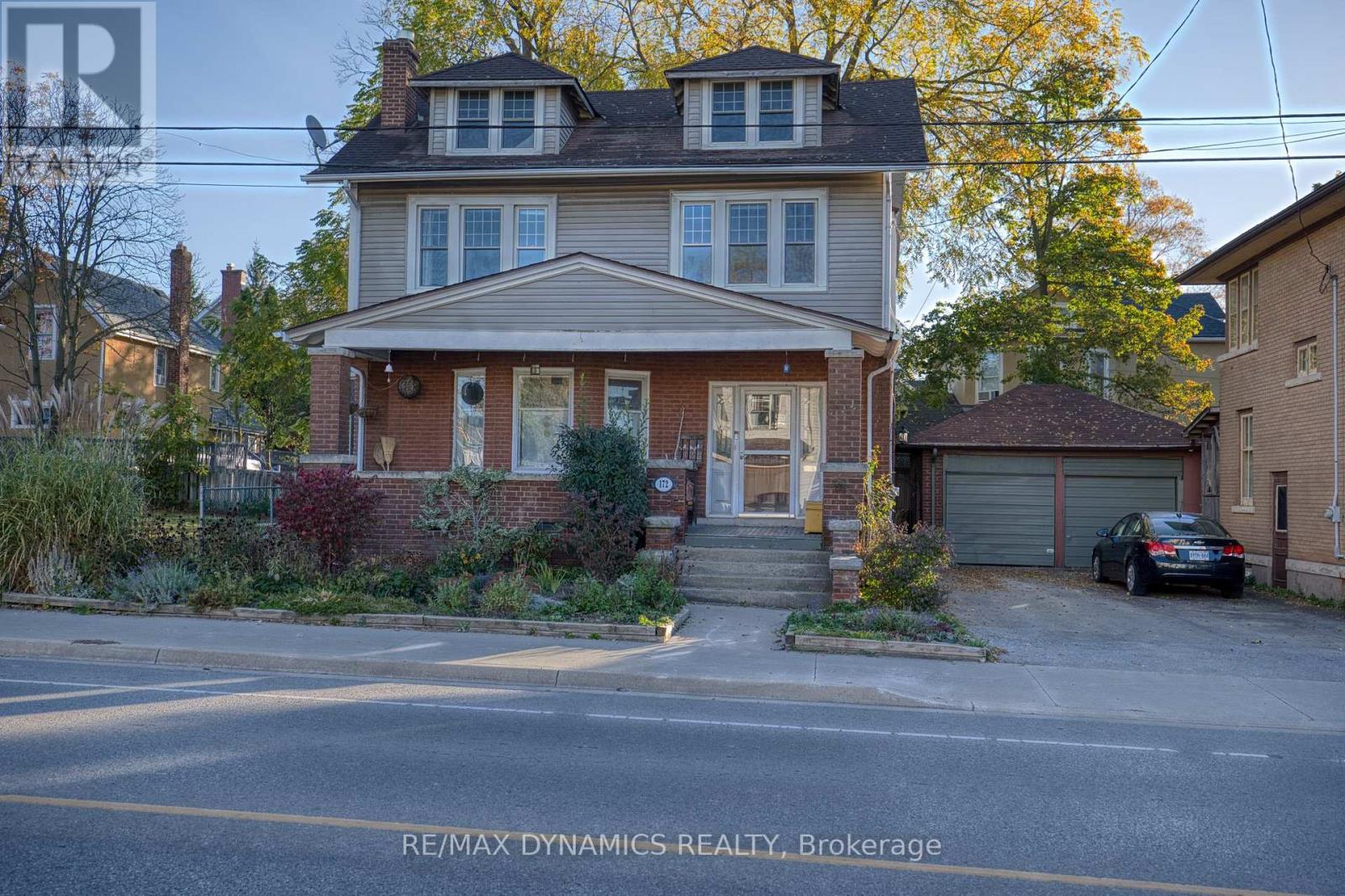 172 NIAGARA STREET - 2