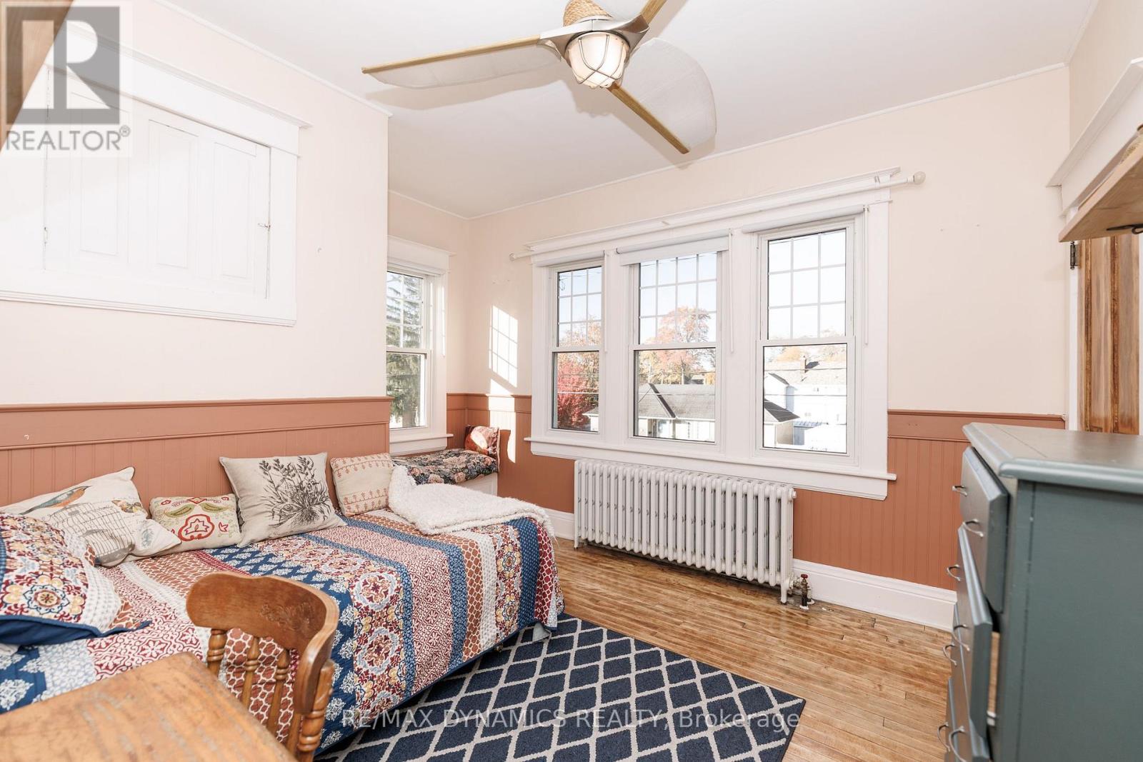 172 NIAGARA STREET - 26